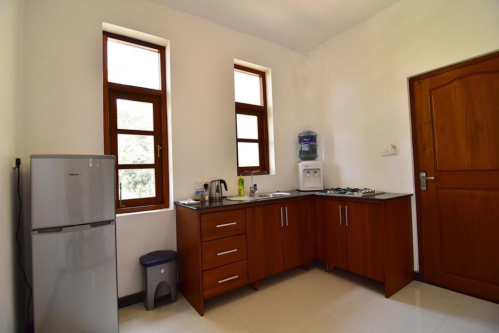 Park Lane 88 Apartments Negombo Exterior foto