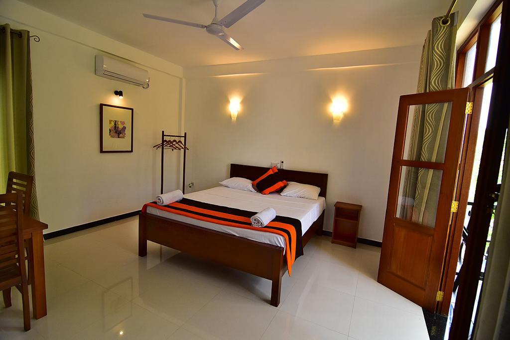 Park Lane 88 Apartments Negombo Exterior foto