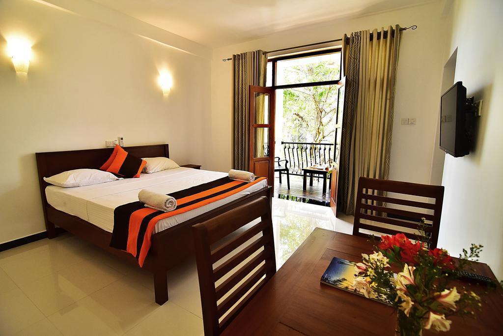 Park Lane 88 Apartments Negombo Exterior foto