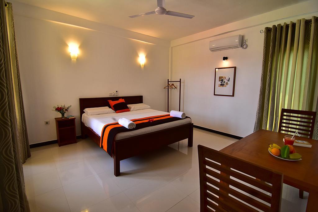 Park Lane 88 Apartments Negombo Exterior foto