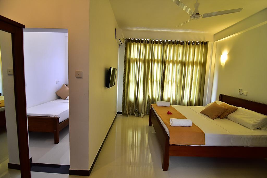Park Lane 88 Apartments Negombo Exterior foto